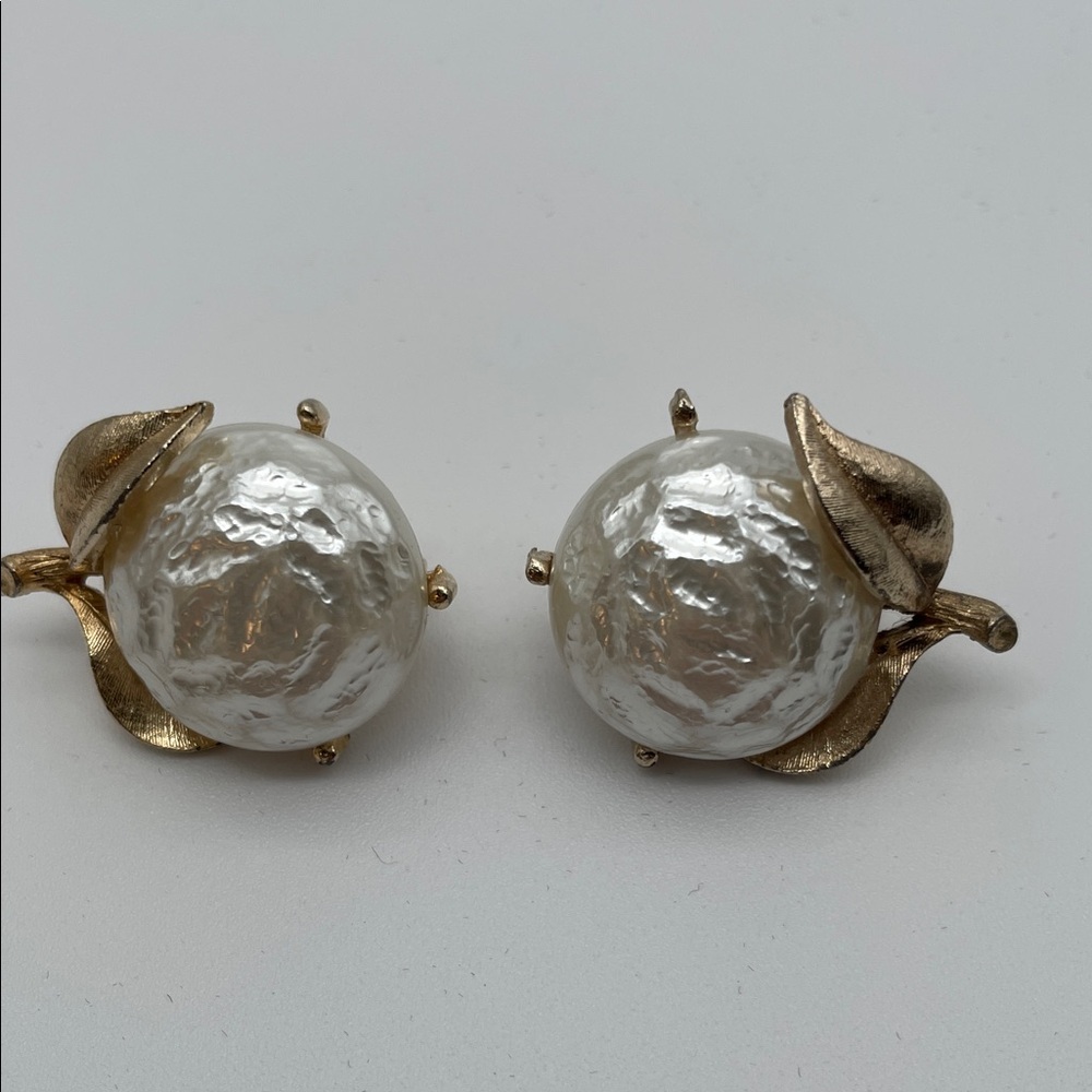 Sarah Coventry Gold and Faux Pearl Vintage Earrings